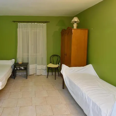 House With Heated Pool Casa vacanze
