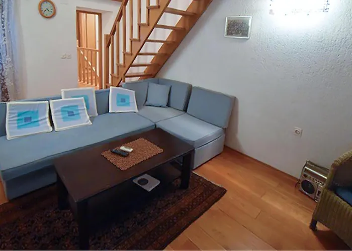 House With Heated Pool *